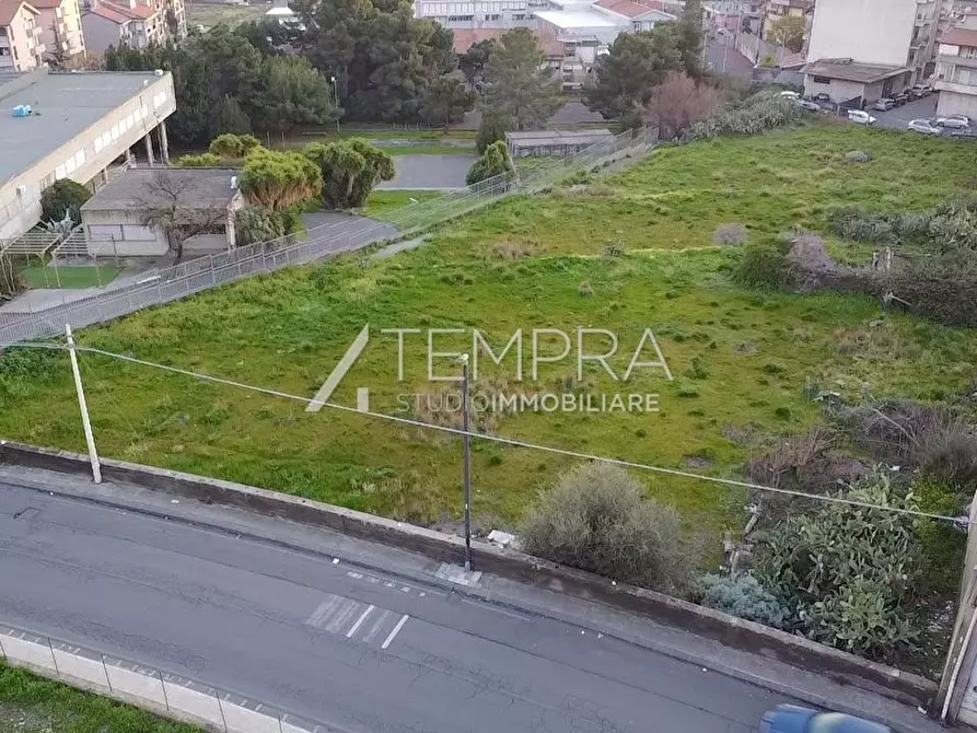 Immagine 9 di Terreno industriale in vendita  a Adrano