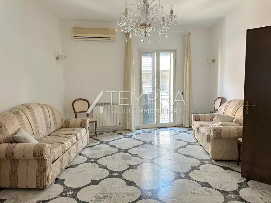 Immagine 5 di Casa indipendente in vendita  in Via Biviere 37 a Adrano