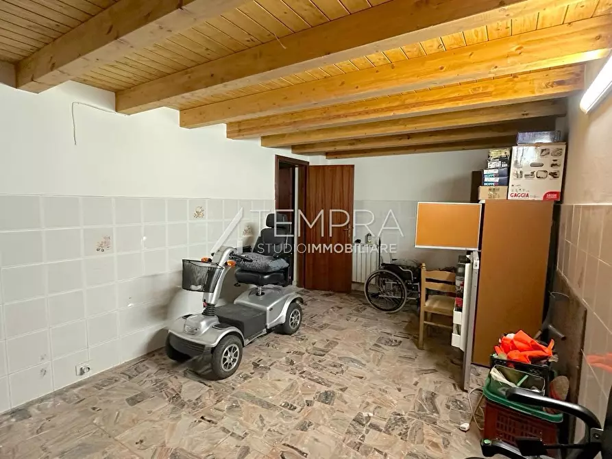 Immagine 23 di Casa indipendente in vendita  a Adrano