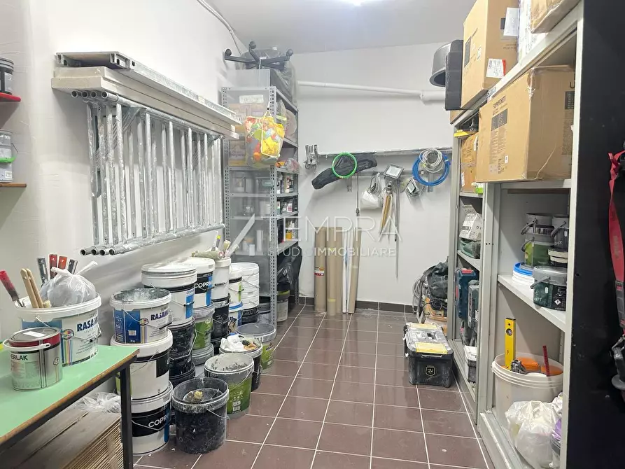 Immagine 32 di Appartamento in vendita  in VIA PASCAL a Adrano