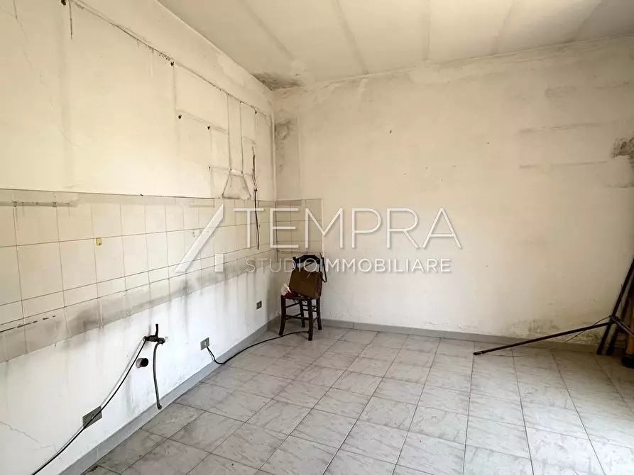 Immagine 14 di Casa indipendente in vendita  a Adrano