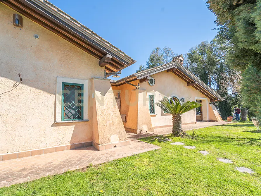 Immagine 12 di Villa in vendita  in Via Santa Lucia 1900 a Morlupo