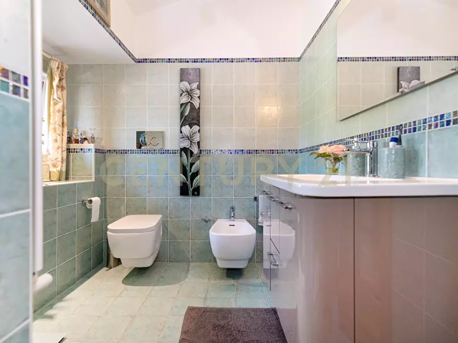 Immagine 56 di Villa in vendita  in Via Brinzio 20 a Aci Catena