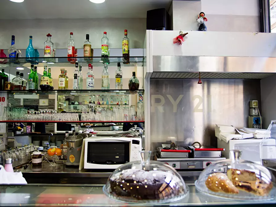 Immagine 16 di Bar / Ristorante in vendita  in Via Tripolitania 203 a Roma