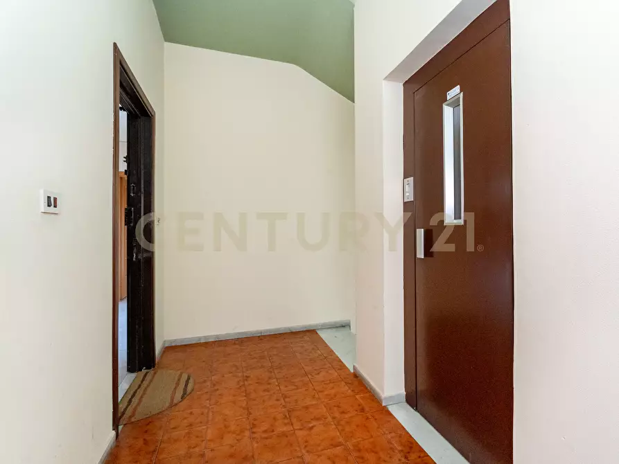 Immagine 28 di Pentalocale in vendita  in Via Stefano Vitale 12 a Catania