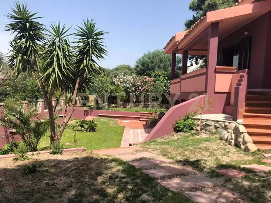 Immagine 16 di Villa in vendita  in Via dei Pioppi 57 a Quartu Sant'elena