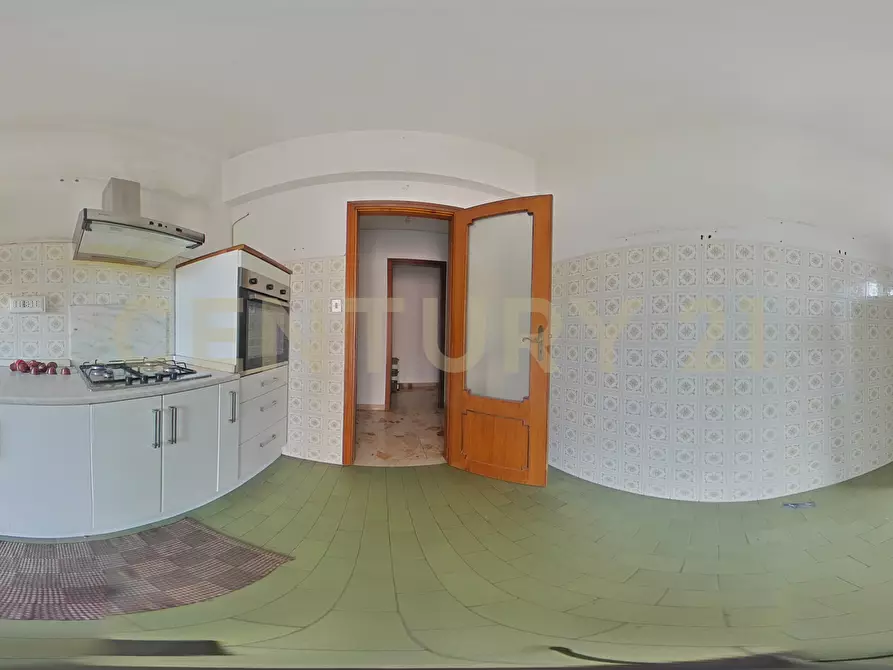 Immagine 44 di Quadrilocale in vendita  in Via Vincenzo Giuffrida 203 a Catania