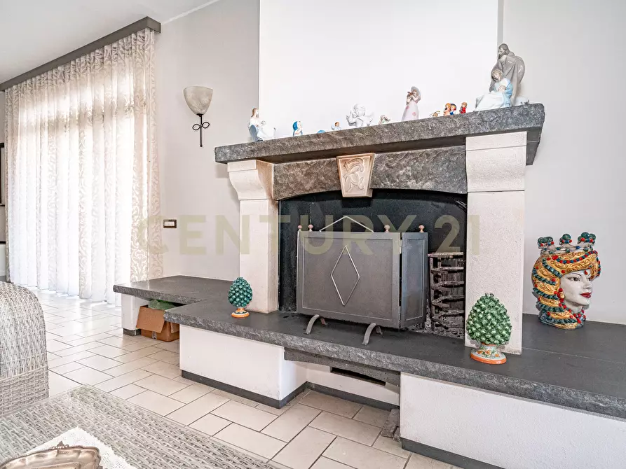 Immagine 12 di Villa in vendita  in Via Fisichelli a San Giovanni La Punta