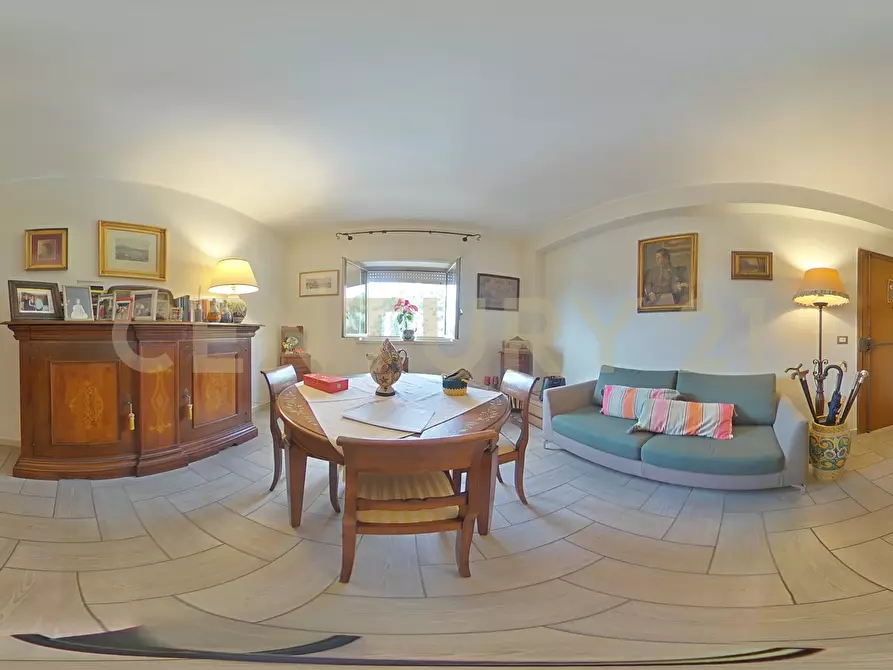 Immagine 62 di Trilocale in vendita  in Via Tremestieri 16 a Mascalucia