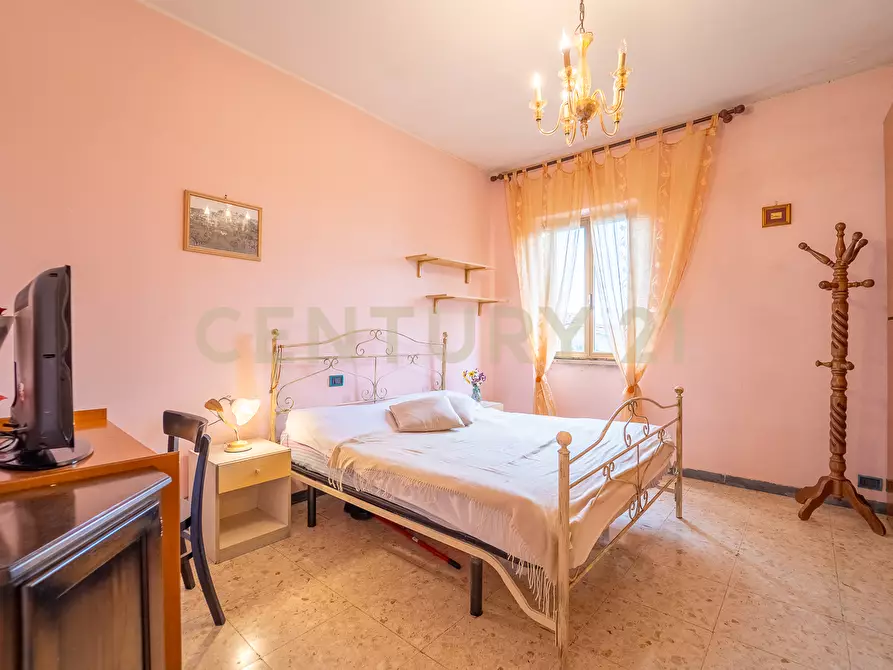 Immagine 29 di Pentalocale in vendita  in Via Due Giugno 66 a Fonte Nuova