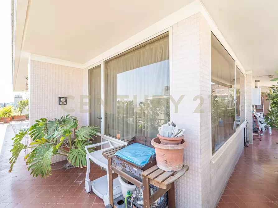 Immagine 26 di Attico in vendita  in Viale Cortina d'Ampezzo 199 a Roma