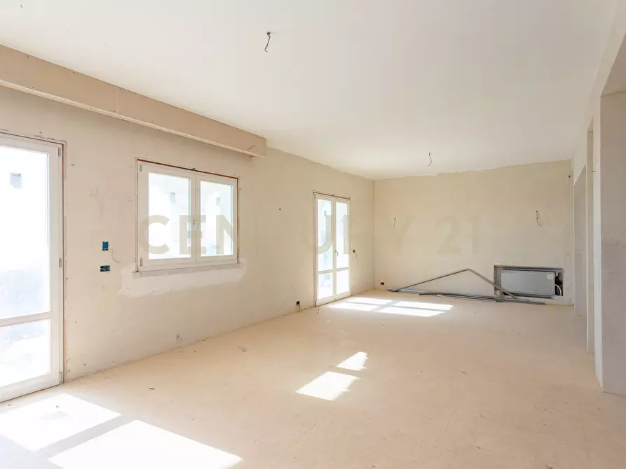 Immagine 3 di Villa in vendita  in Via Casalrosato 19 a Valverde