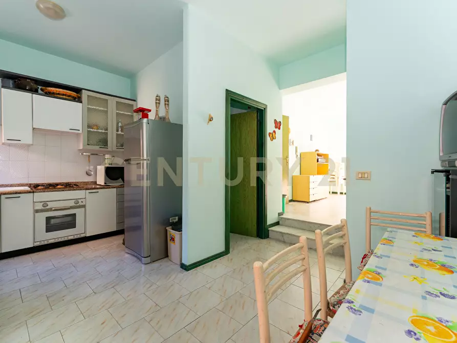 Immagine 8 di Bilocale in vendita  in Via Nazionale 74 bis a Letojanni