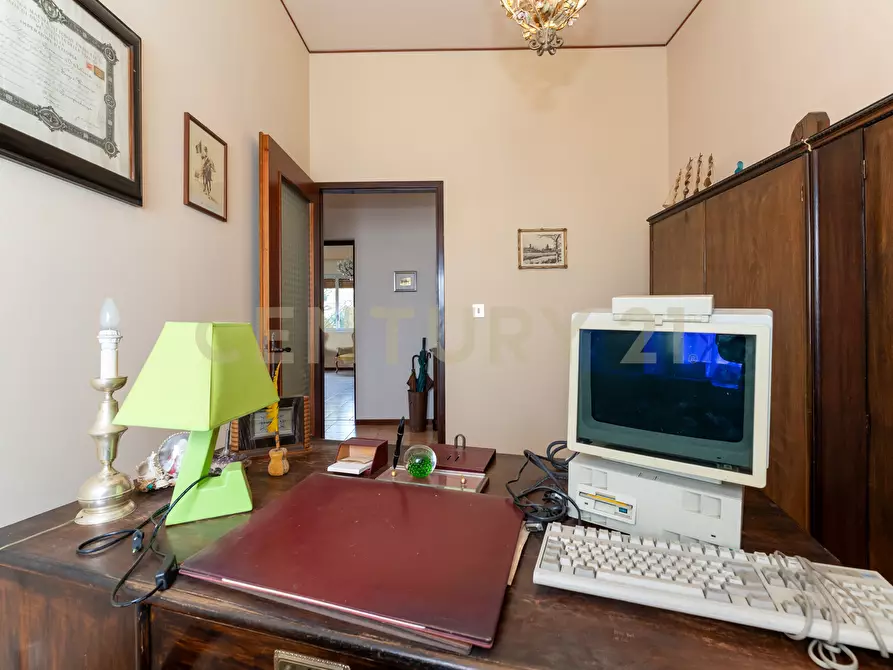 Immagine 8 di Casa bifamiliare in vendita  in Via Benedetto Croce 6 a Pedara