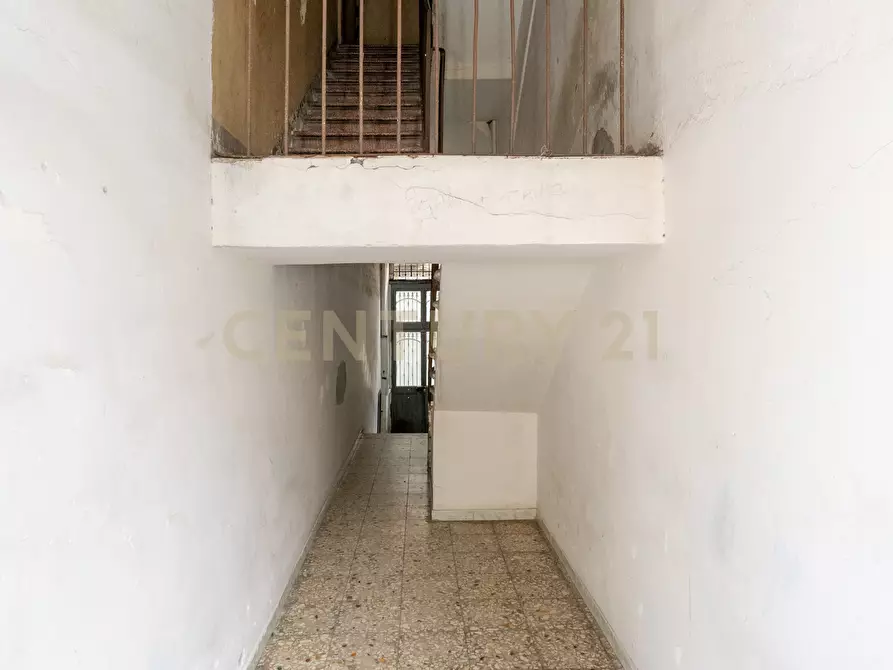 Immagine 32 di Bilocale in vendita  in Via Grimaldi 114 a Catania