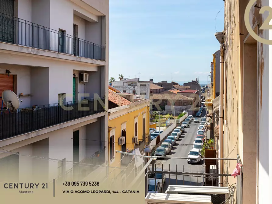 Immagine 35 di Quadrilocale in vendita  in Via F. Bianco 2 a Catania