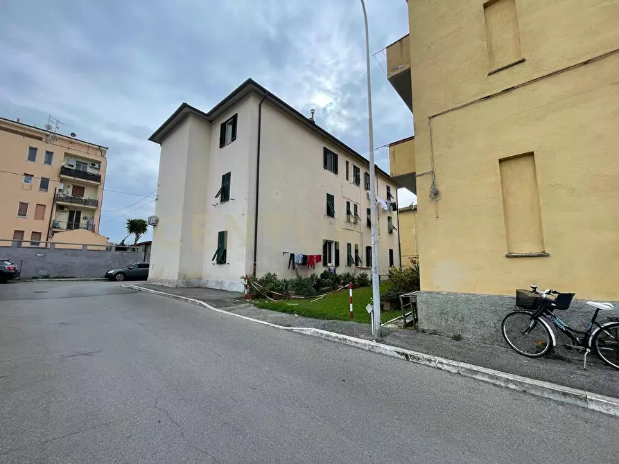 Immagine 15 di Bilocale in vendita  in Via Primo Marcelli 5 a Orbetello