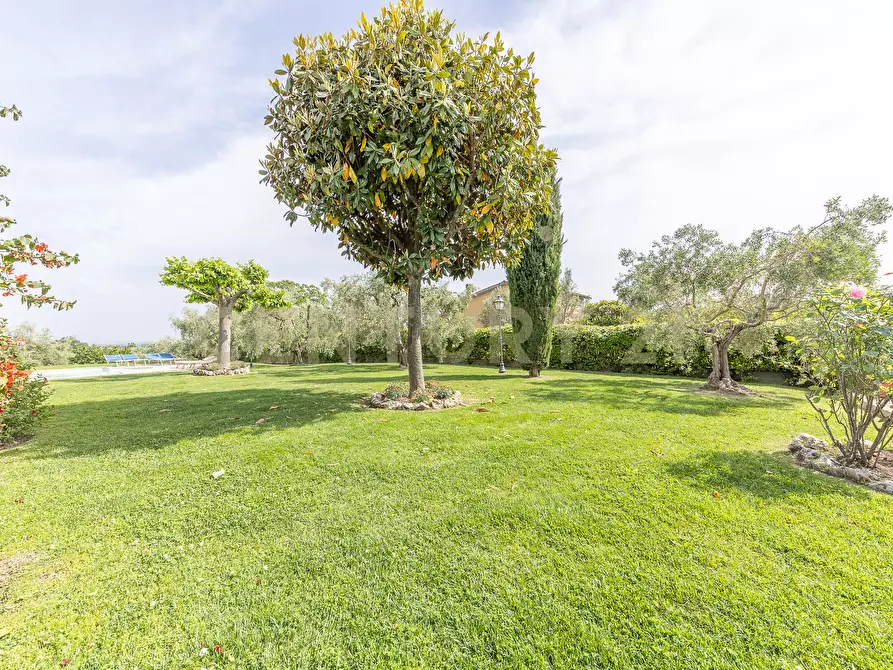 Immagine 9 di Villa in vendita  in Via di Battiferro 43 a Formello