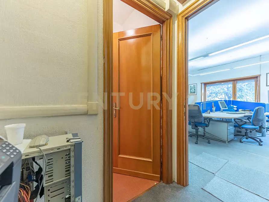 Immagine 22 di Quadrilocale in vendita  in Via Leon Pancaldo 26 a Roma