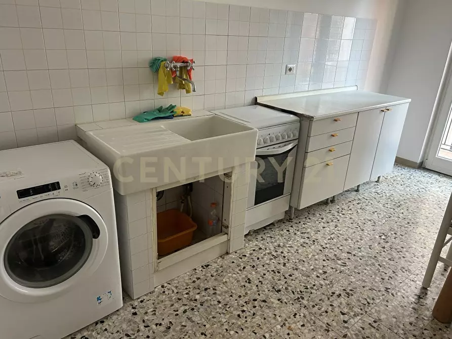 Immagine 2 di Trilocale in vendita  in Via Pier Fortunato Calvi 49 a Verona