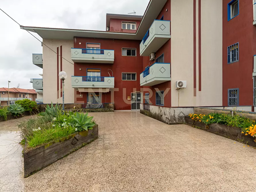 Immagine 36 di Trilocale in vendita  in Via Antonio Gramsci 23 a Gravina Di Catania