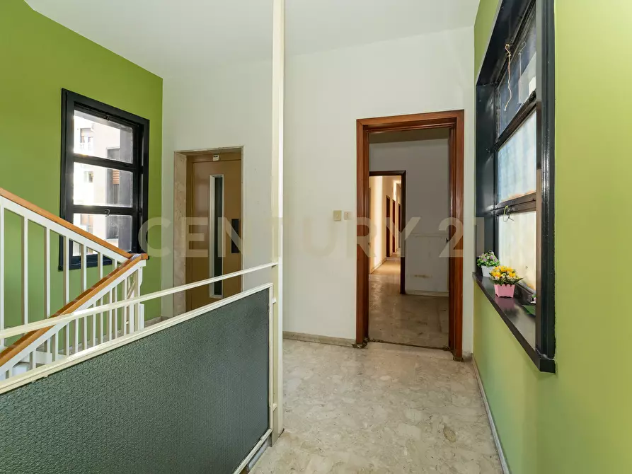 Immagine 6 di Pentalocale in vendita  in Via Fiume 12 a Catania