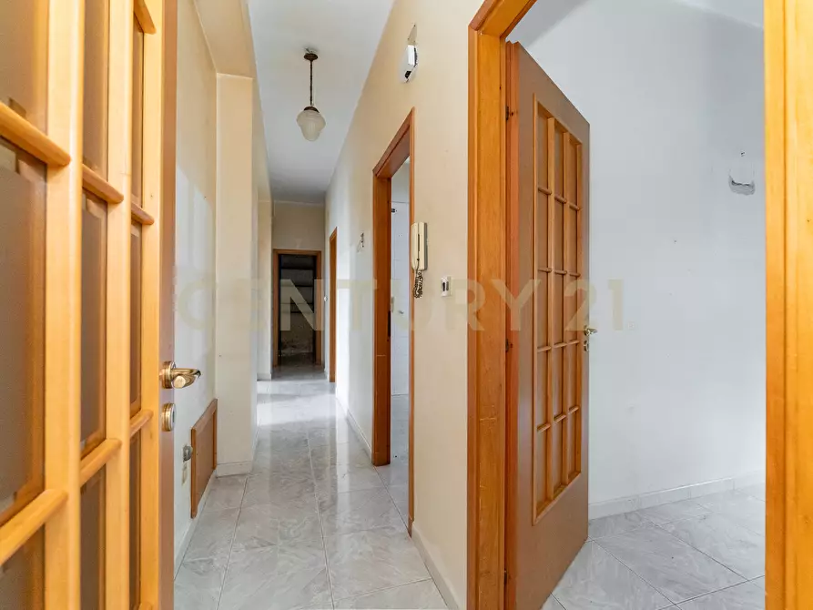 Immagine 36 di Pentalocale in vendita  in Via Stefano Vitale 12 a Catania