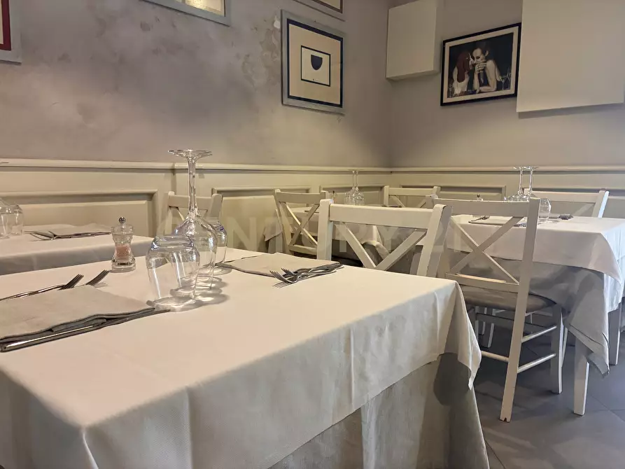 Immagine 8 di Bar / Ristorante in vendita  in Via Roma 75 a Orbetello