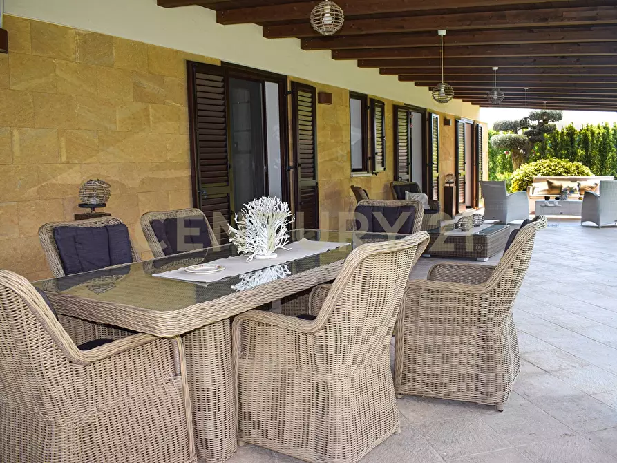 Immagine 2 di Villa in vendita  in Contrada Gisira 2/A a Augusta