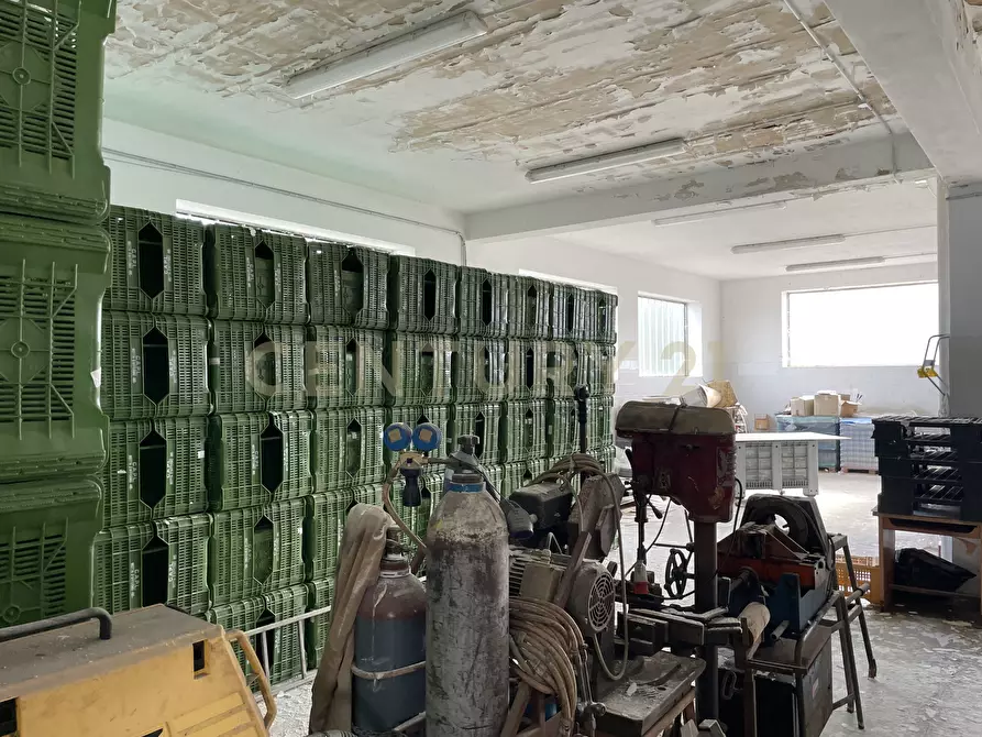 Immagine 58 di Attività artigianale in vendita  in Via Santisi a Motta D'affermo