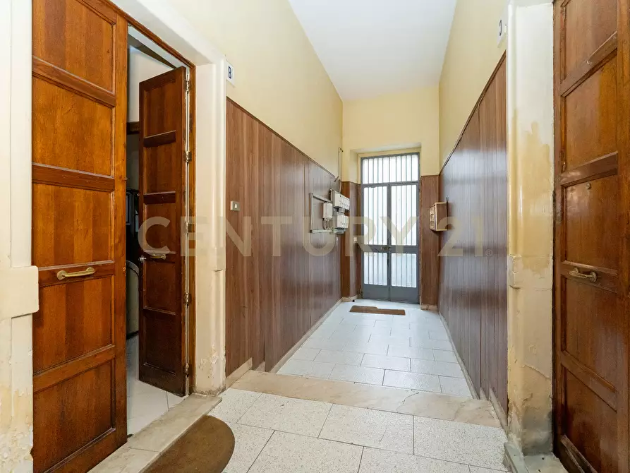 Immagine 7 di Bilocale in vendita  in Via Wrzì 128 a Catania