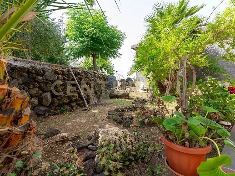 Immagine 34 di Villa in vendita  in Strada Provinciale 158 a Biancavilla