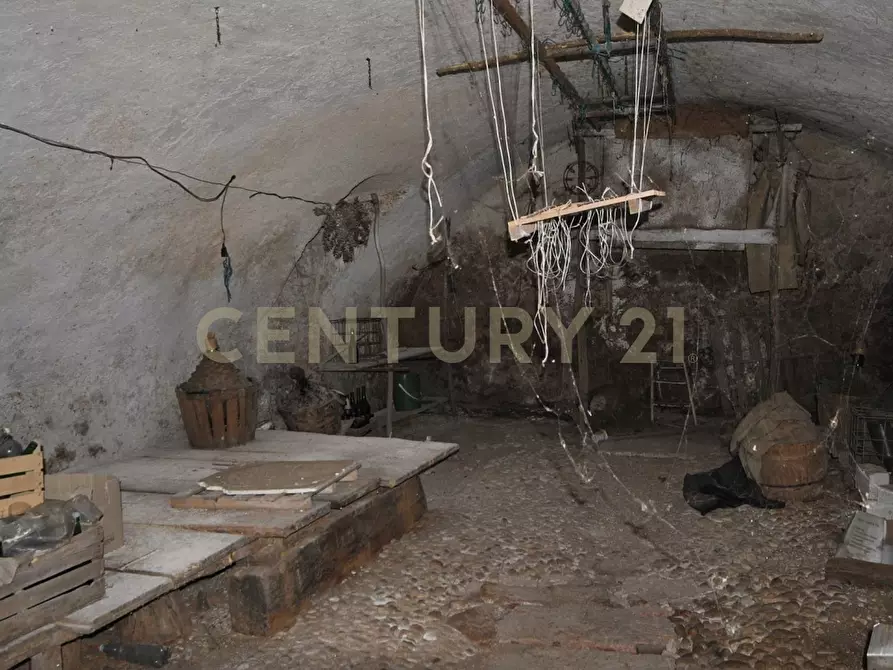 Immagine 21 di Rustico / casale in vendita  in Via Squaranto 6 a Verona