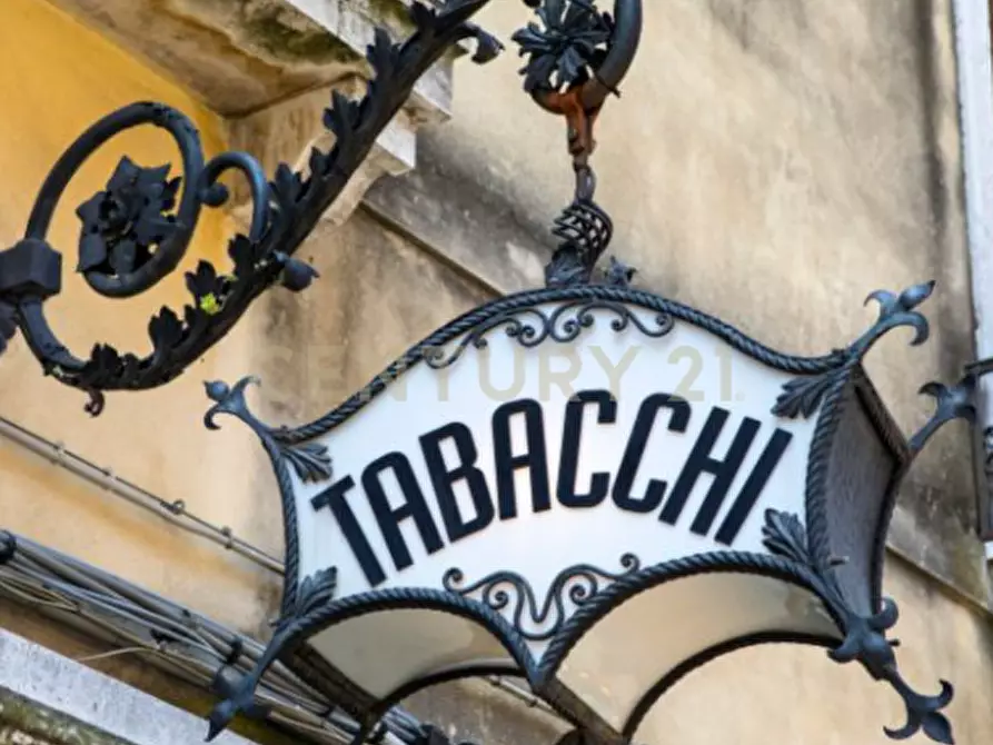 Immagine 3 di Tabaccheria in vendita  in Via della Regione Siciliana snc a Gioiosa Marea