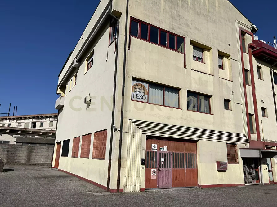 Immagine 3 di Laboratorio in affitto  in Via Vespucci Amerigo 7 a San Martino Buon Albergo