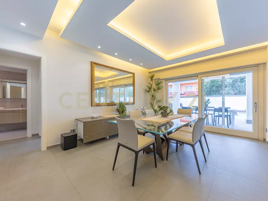 Immagine 42 di Villa in affitto  in Via Bedollo 117 a Roma