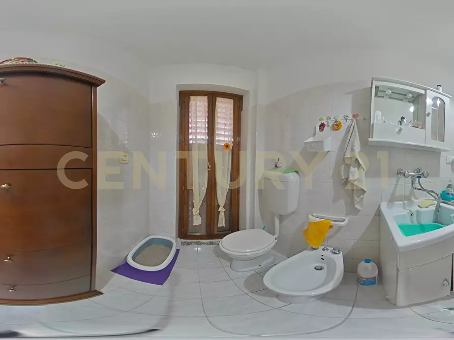 Immagine 47 di Quadrilocale in vendita  in Via Ercole Patti 91 a Pedara