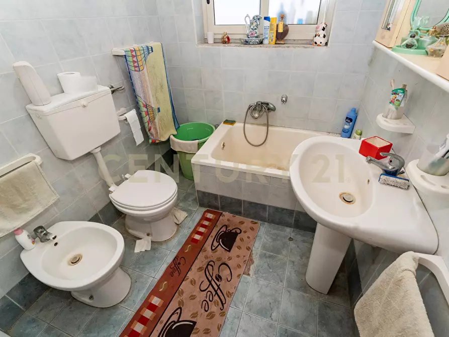 Immagine 18 di Quadrilocale in vendita  in Via Timoleone 113 a Catania