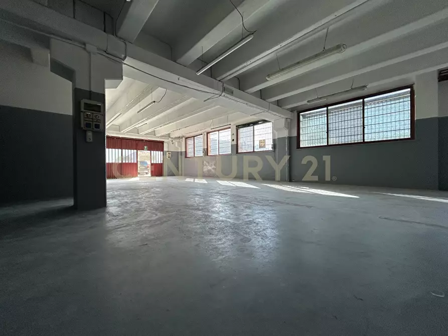 Immagine 14 di Laboratorio in affitto  in Via Vespucci Amerigo 7 a San Martino Buon Albergo