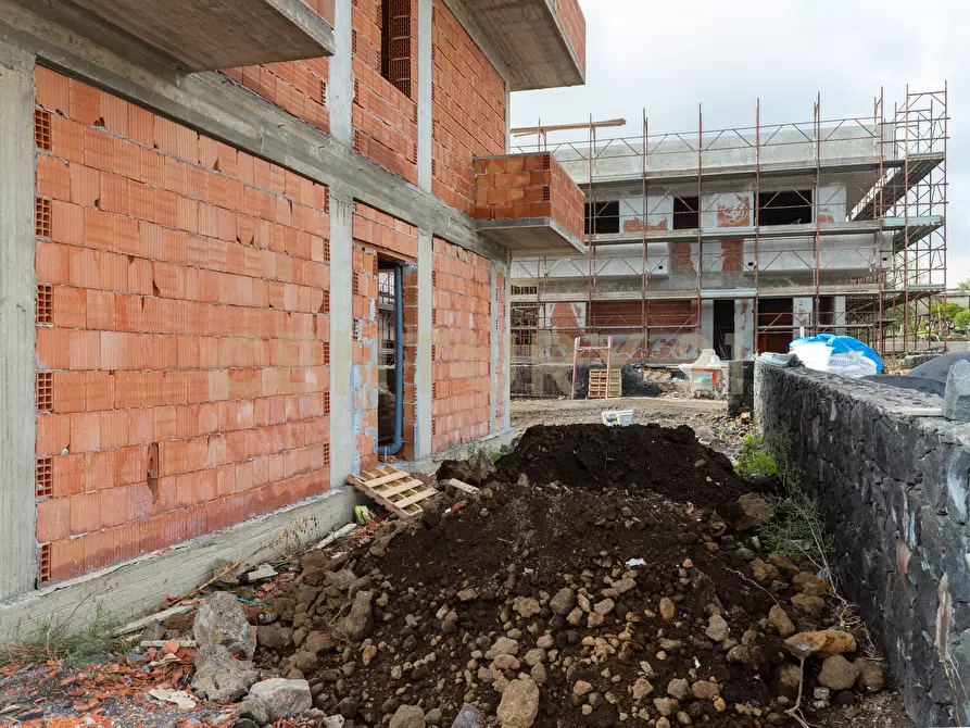 Immagine 21 di Villa in vendita  in Via Ruggero Leoncavallo 7 a Aci Sant'antonio