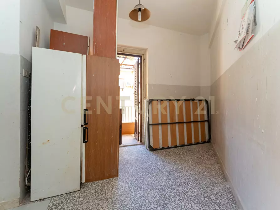 Immagine 34 di Pentalocale in vendita  in Piazza Spedini 8 a Catania