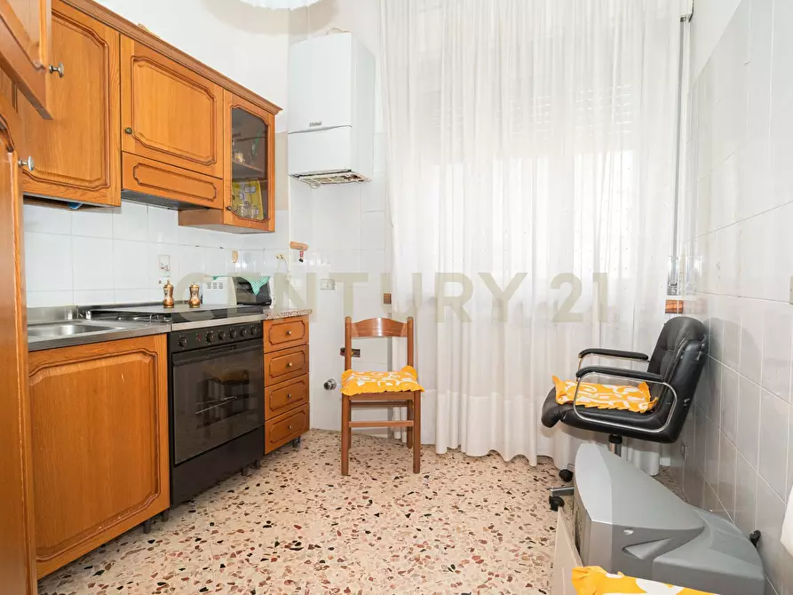 Immagine 21 di Pentalocale in vendita  in Via Catania 42 a Enna