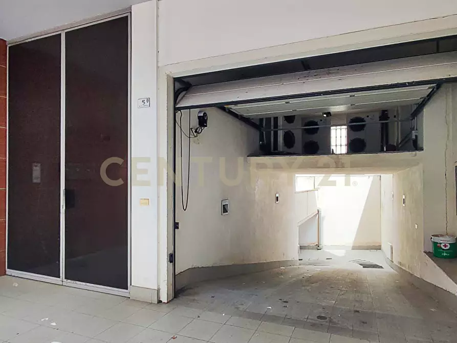 Immagine 47 di Trilocale in vendita  in Via Ruggero Leoncavallo 5 a Catania