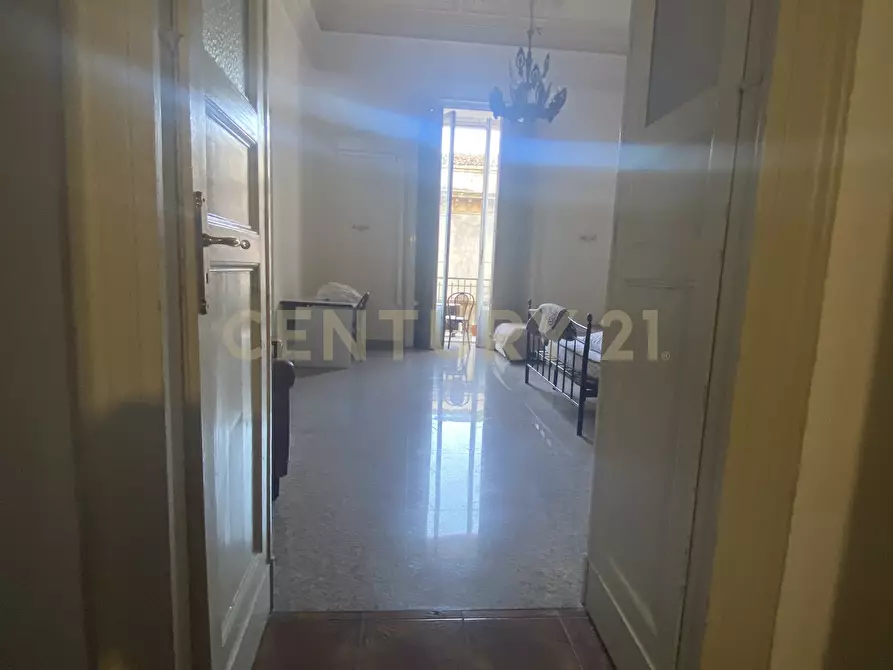 Immagine 6 di Bilocale in affitto  in Via Etnea 299 a Catania