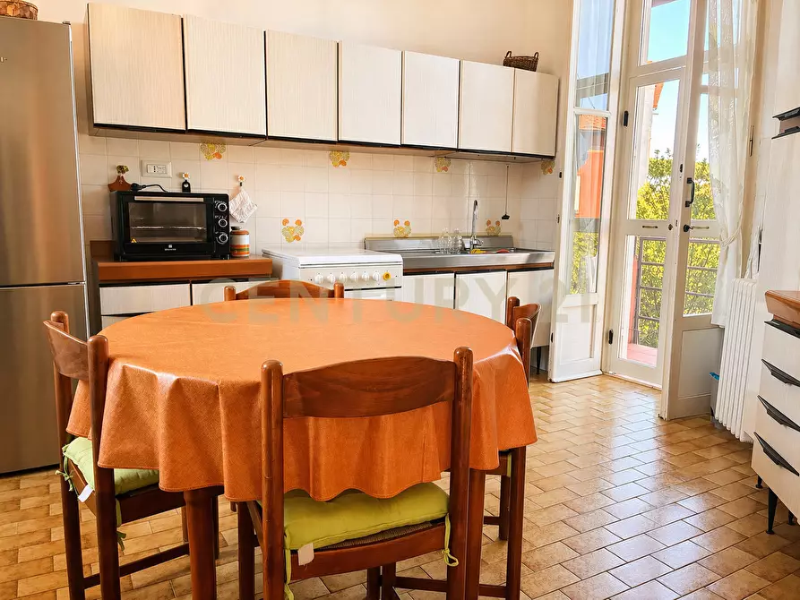 Immagine 8 di Casa bifamiliare in vendita  in Strada Statale 1 42 a Orbetello