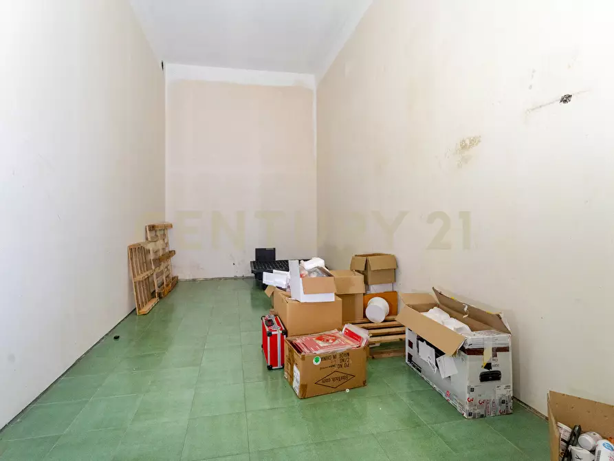 Immagine 21 di Magazzino in vendita  in Via Convento del Carmine 6 a Tremestieri Etneo