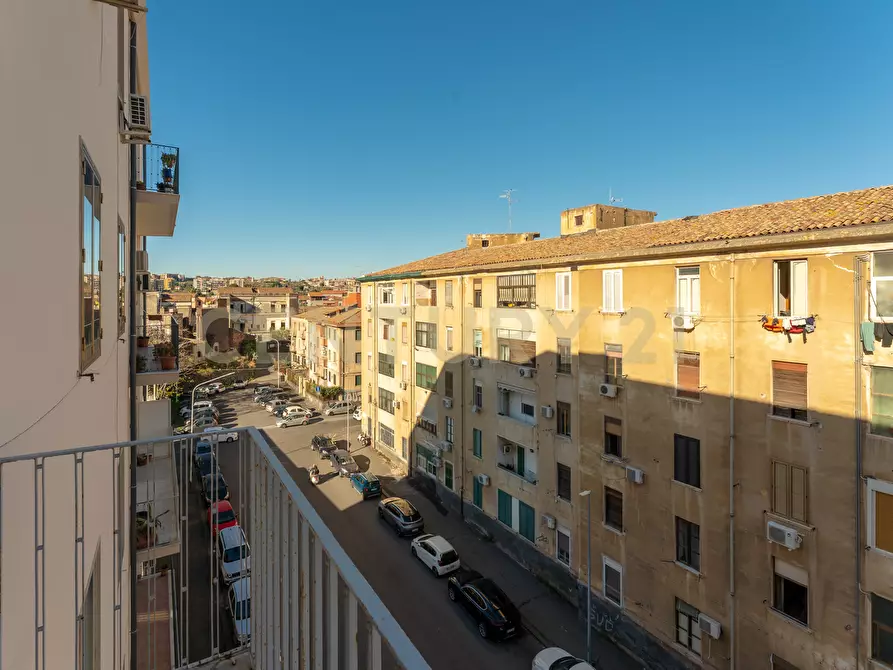 Immagine 21 di Quadrilocale in vendita  in Via Ammiraglio Toscano 5 a Catania