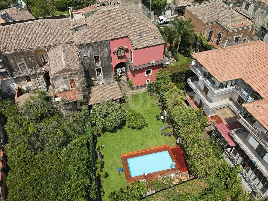 Immagine 1 di Villa in vendita  in Via Scalilla 42 a Catania
