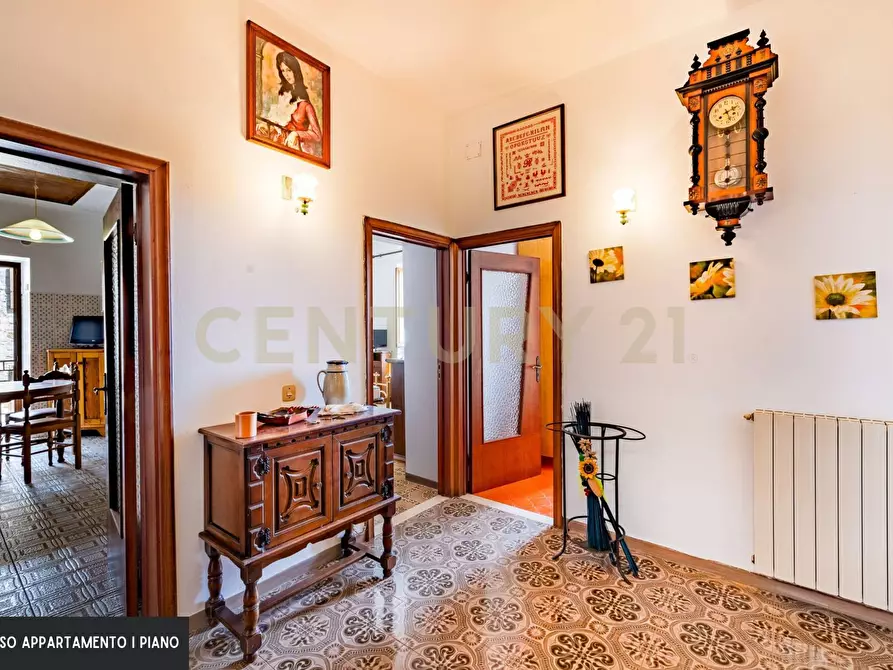 Immagine 4 di Appartamento in vendita  a Roccastrada