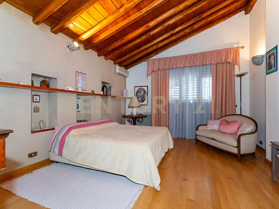 Immagine 60 di Villetta a schiera in vendita  in Via Carrubella 8 a Catania